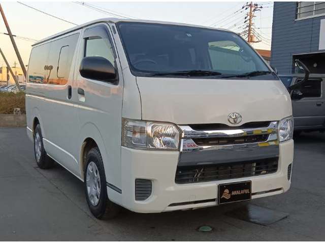 Toyota Regius Ace 2