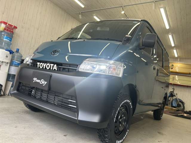 Toyota Town Ace Van 2