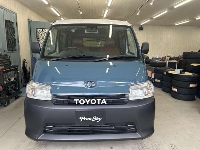 Toyota Town Ace Van 4