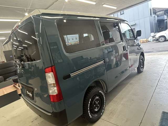 Toyota Town Ace Van 8