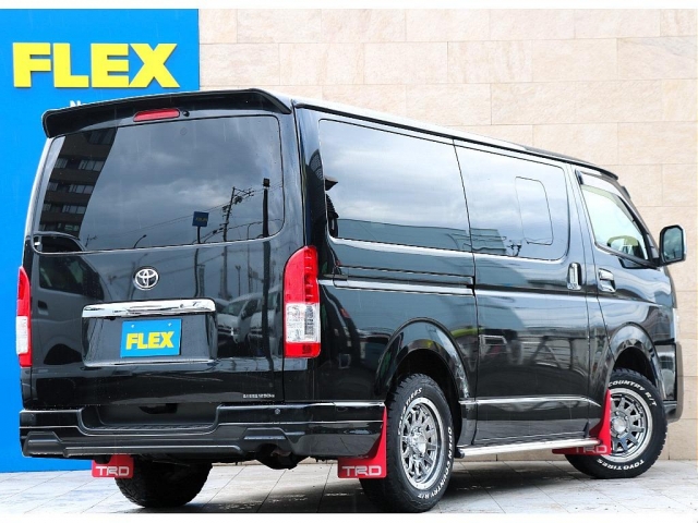 Toyota Hiace Van 9