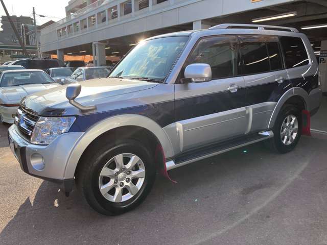 Mitsubishi Pajero 9