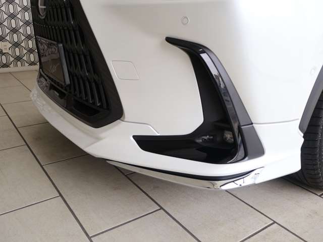 Lexus NX 7