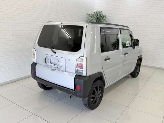 Daihatsu ネイキッド 3