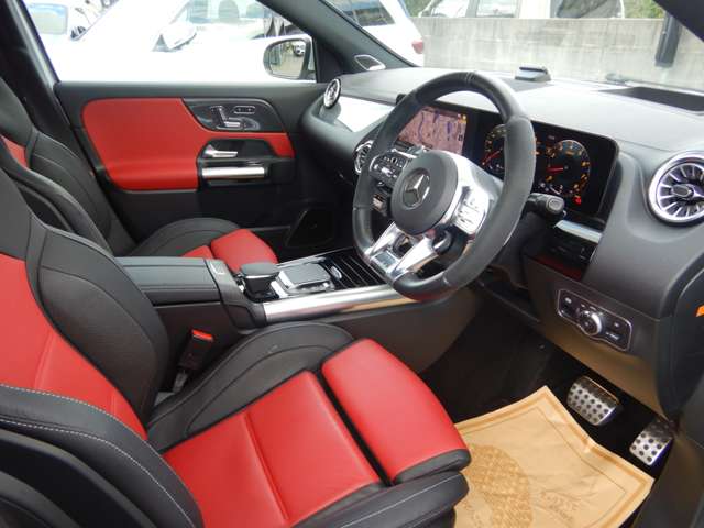 Mercedes-Benz GLA-Class 8