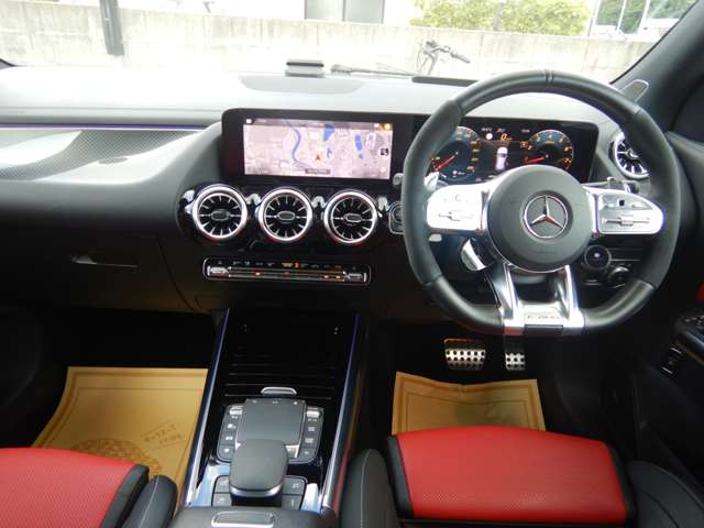 Mercedes-Benz GLA-Class 9