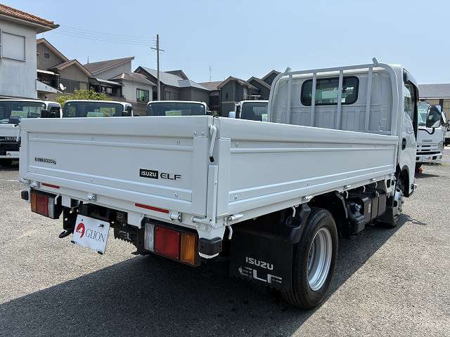 Isuzu Elf 6
