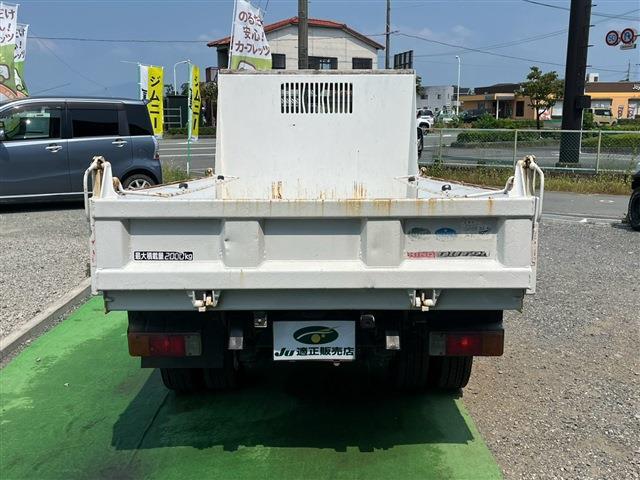 Hino Dutro 11