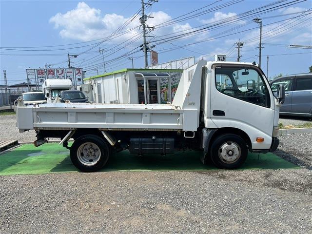 Hino Dutro 8