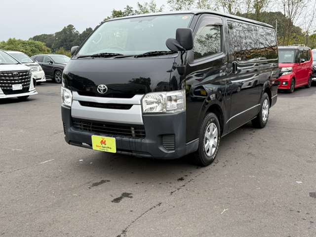 Toyota Hiace Van 2
