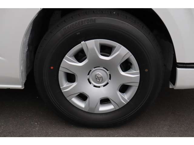 Toyota Hiace Commuter 9