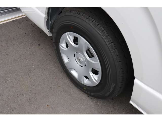 Toyota Hiace Commuter 10