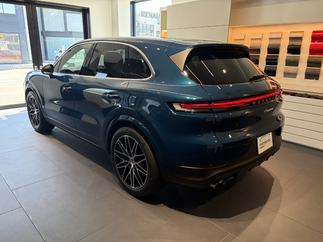 Porsche Cayenne 2