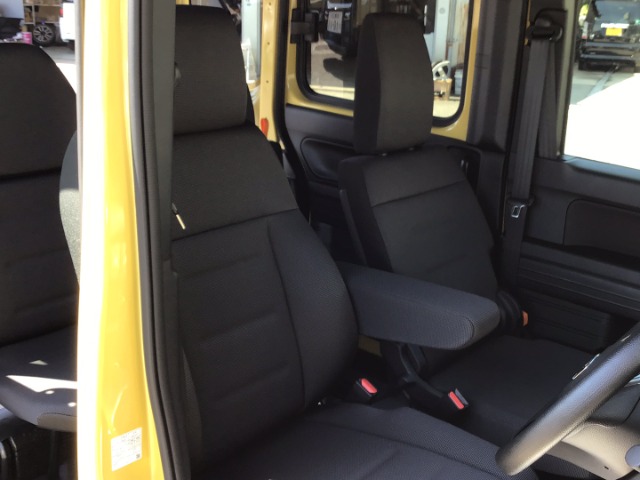 Honda N-VAN 10
