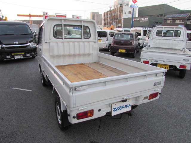 Daihatsu Hijet Truck 2
