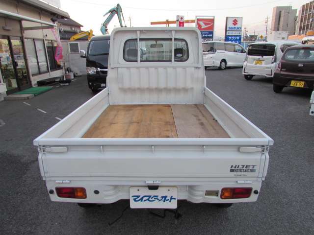 Daihatsu Hijet Truck 5