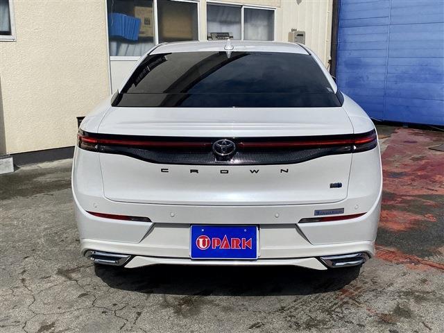 Toyota Crown Crossover 7