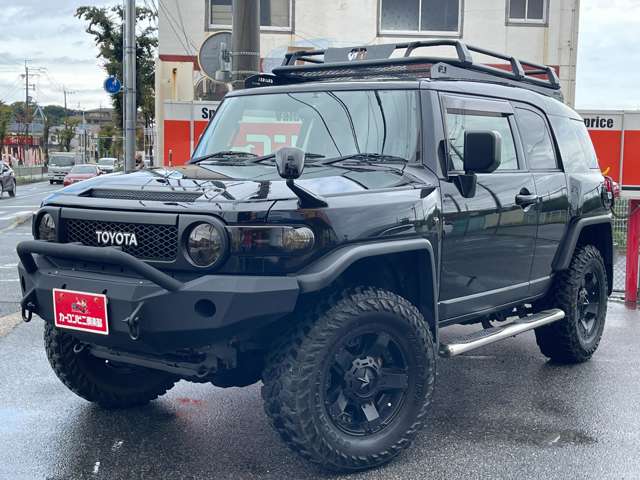 Toyota FJ Cruiser 2