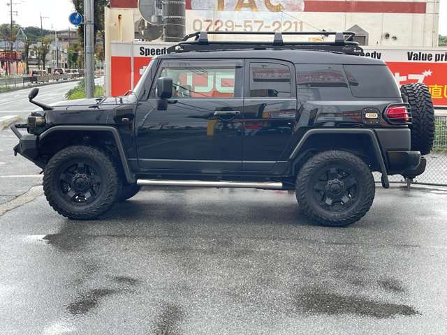 Toyota FJ Cruiser 4