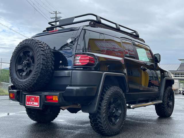 Toyota FJ Cruiser 8