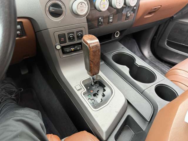 Toyota Tundra 12