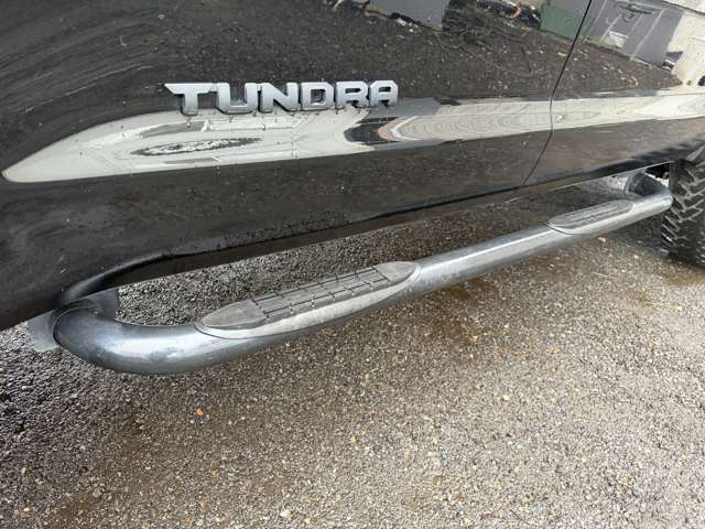 Toyota Tundra 6
