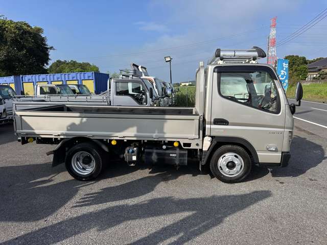 Mitsubishi Fuso Canter 7