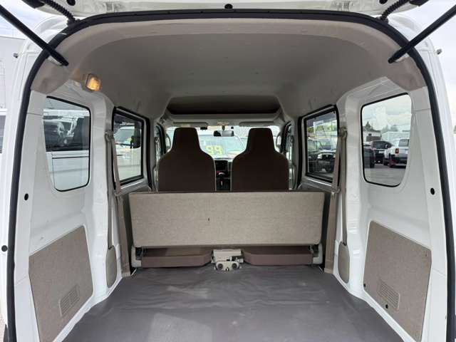 Nissan NV100 Clipper 12