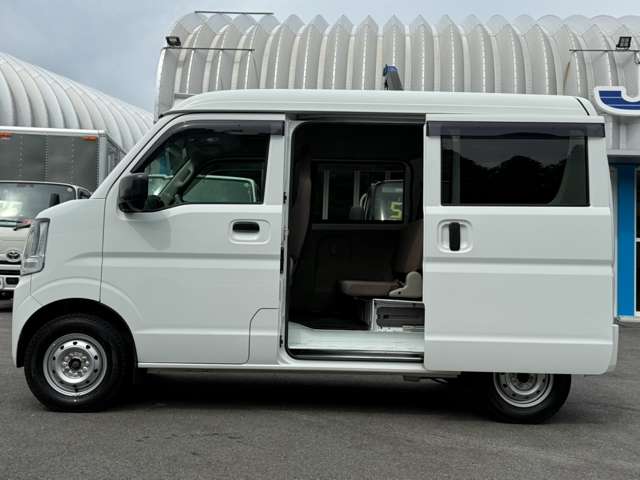 Nissan NV100 Clipper 10