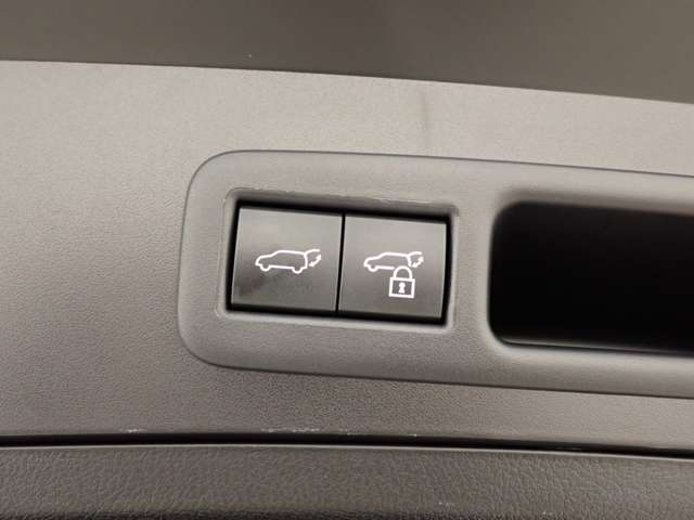 Lexus UX 10