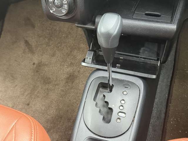 Toyota Probox Van 11