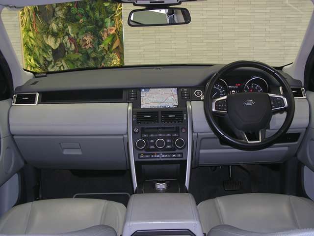 Land Rover Discovery Sport 8