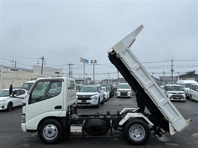 Toyota Dyna 10
