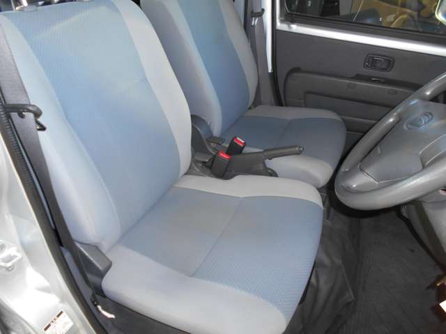 Daihatsu Hijet Deck Van 8
