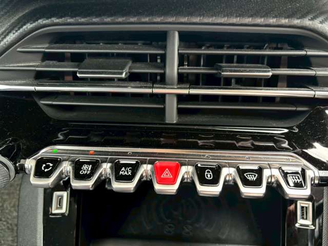 Peugeot SUV 2008 8