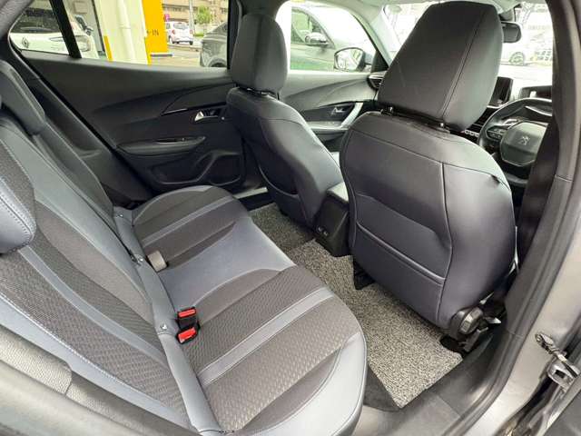 Peugeot SUV 2008 10