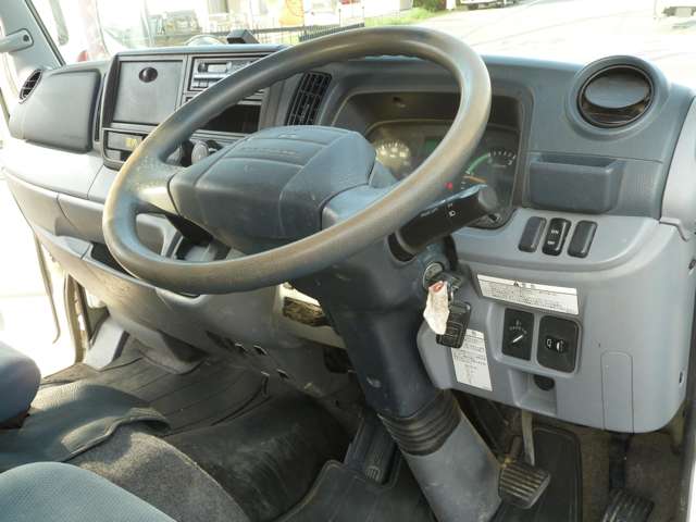 Mitsubishi Fuso Canter 7