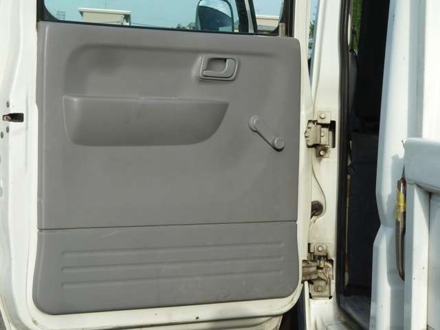 Mitsubishi Fuso Canter 8