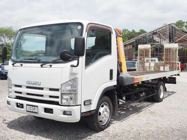 Isuzu Elf 3