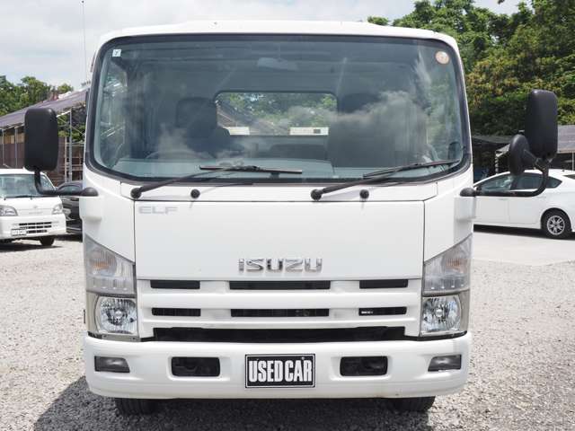 Isuzu Elf 6