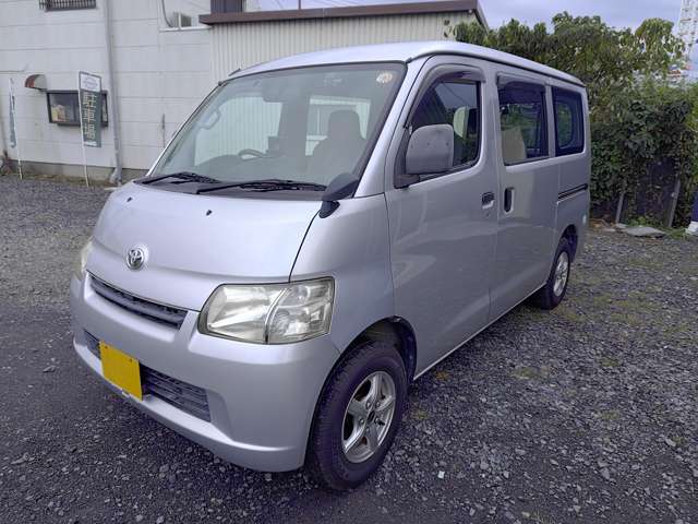 Toyota Light Ace Van 11