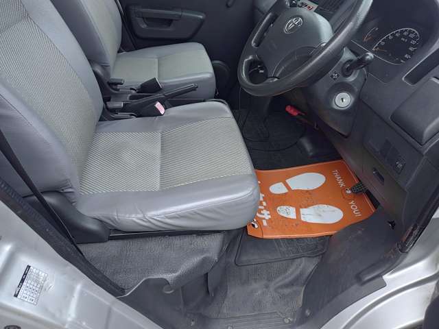 Toyota Light Ace Van 12