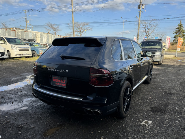 Porsche Cayenne 6