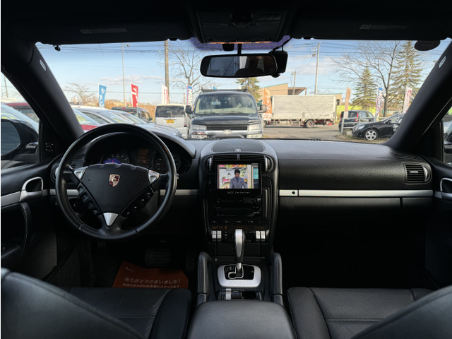 Porsche Cayenne 10