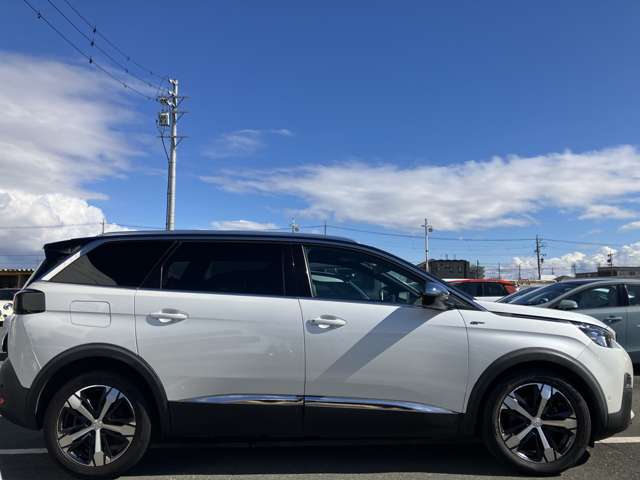 Peugeot 5008 6