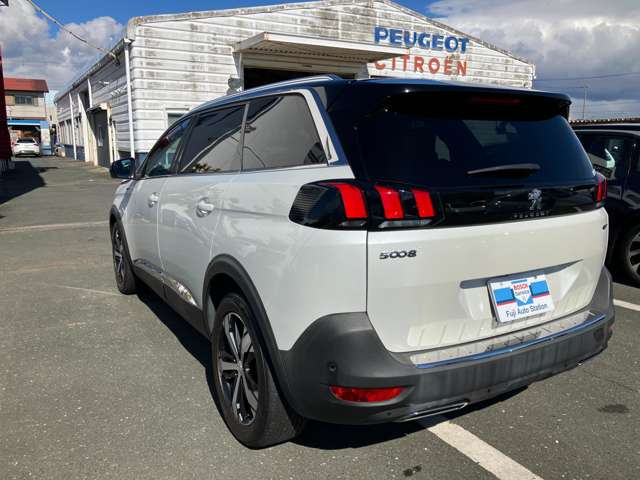 Peugeot 5008 8
