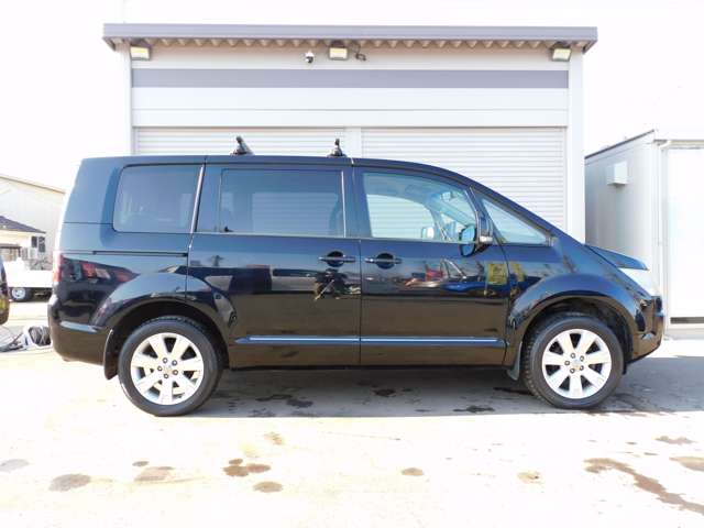 Mitsubishi Delica D:5 4