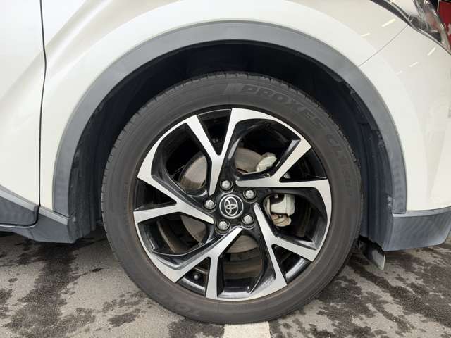 Toyota C-HR 11