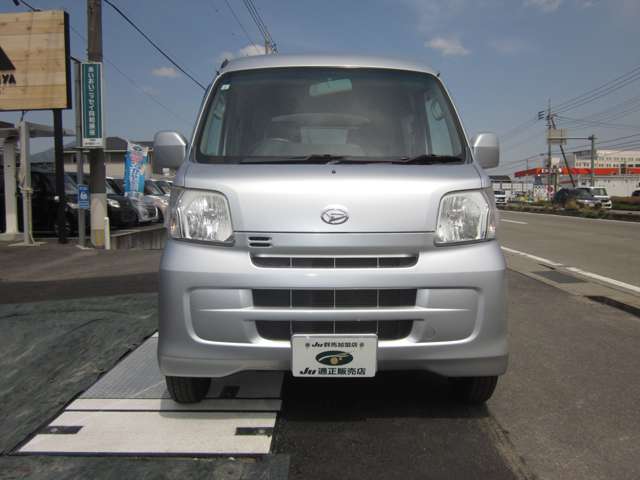 Daihatsu Hijet Cargo 8
