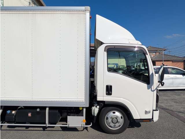 Isuzu Elf 5
